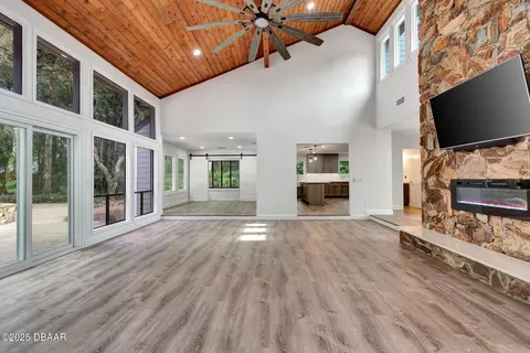 Living - 118 Shady Branch Trl, Ormond Beach, FL 32174 photo 6 of 12