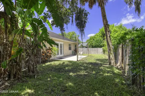 Exterior - 9 Spiveys Ct, Ormond Beach, FL 32174 photo 9 of 11