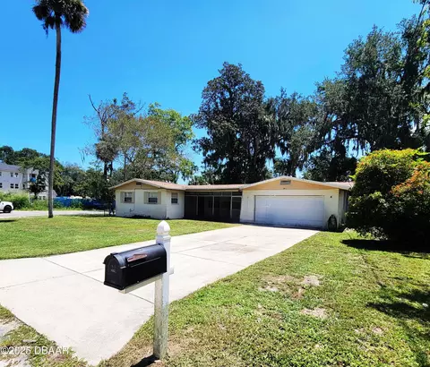 1191 David Dr, Daytona Beach, FL 32117