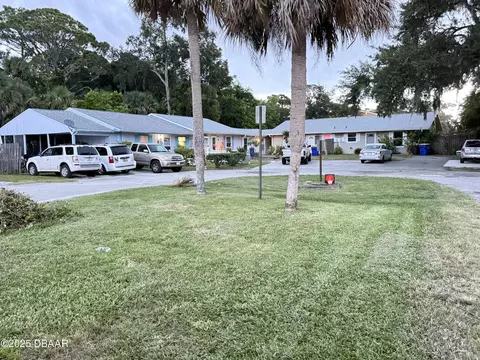 16 Marilyn Dr #18 & 20, Edgewater, FL 32132