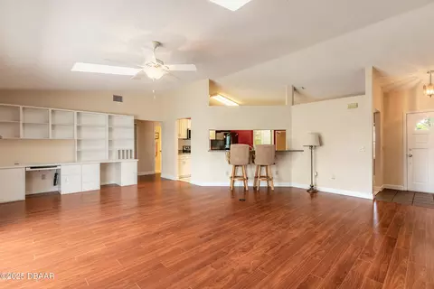 Living - 17 Saint Johns Pl, Ormond Beach, FL 32176 photo 2 of 3