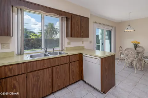 84 St Anne Cir, Ormond Beach, FL 32176 photo 14