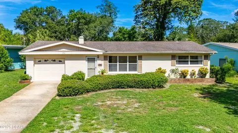 596 S Ridgewood Ave, Ormond Beach, FL 32174