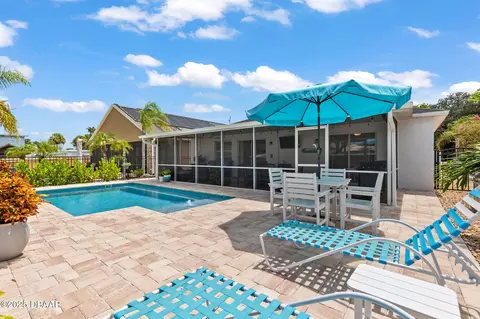 Exterior - 167 Douglas St, Edgewater, FL 32141 photo 5 of 13
