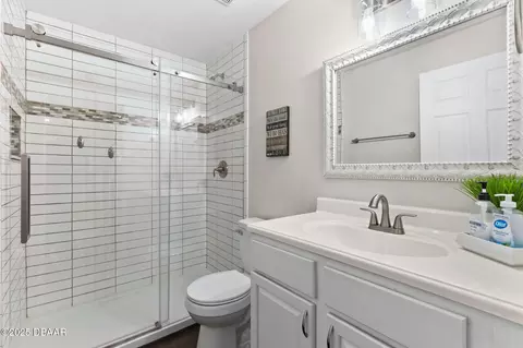 Bath - 167 Douglas St, Edgewater, FL 32141 photo 3 of 3