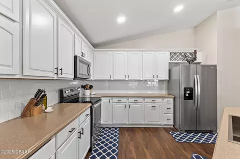 Kitchen - 167 Douglas St, Edgewater, FL 32141 photo 2 of 7