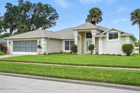 143 Old Sunbeam Dr, South Daytona, FL 32119