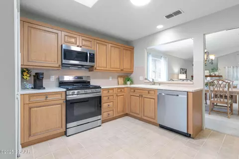 Kitchen - 3 Treetop Trl, Ormond Beach, FL 32174 photo 1 of 5