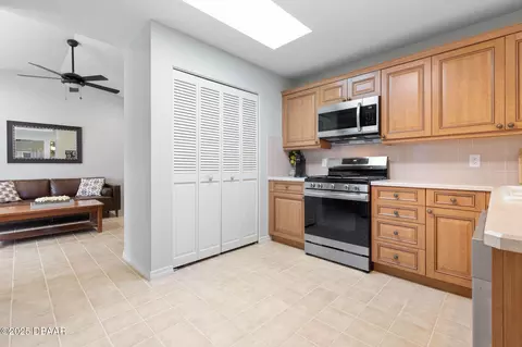 Kitchen - 3 Treetop Trl, Ormond Beach, FL 32174 photo 5 of 5