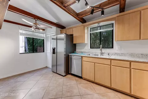 Kitchen - 343 Timberline Trl, Ormond Beach, FL 32174 photo 2 of 2