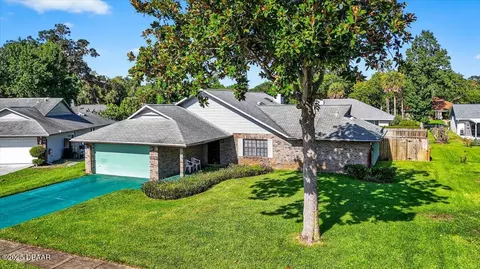 5574 Mossy Oak Ln, Port Orange, FL 32127
