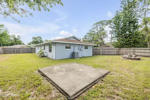 Exterior - 3132 Pine Tree Dr, Edgewater, FL 32141 photo 4 of 5