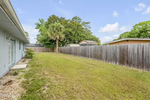 Exterior - 3132 Pine Tree Dr, Edgewater, FL 32141 photo 2 of 5