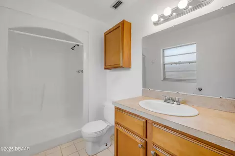 Bath - 3132 Pine Tree Dr, Edgewater, FL 32141 photo 2 of 2