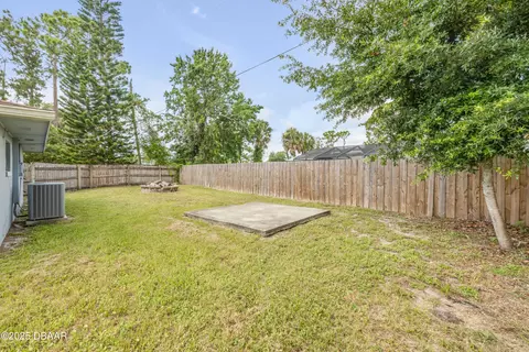 Exterior - 3132 Pine Tree Dr, Edgewater, FL 32141 photo 3 of 5