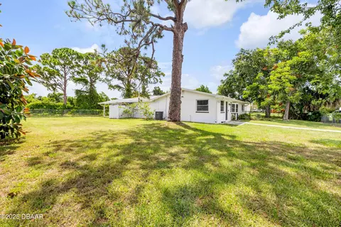 1607 India Palm Dr, Edgewater, FL 32132 photo 6