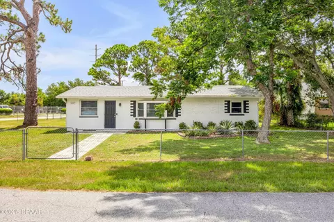 1607 India Palm Dr, Edgewater, FL 32132 photo 4