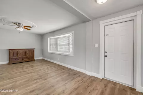 1607 India Palm Dr, Edgewater, FL 32132 photo 7