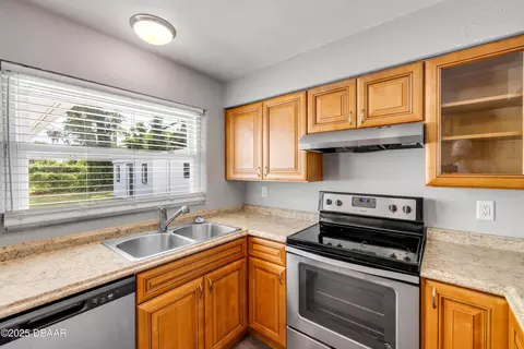 1607 India Palm Dr, Edgewater, FL 32132 photo 16