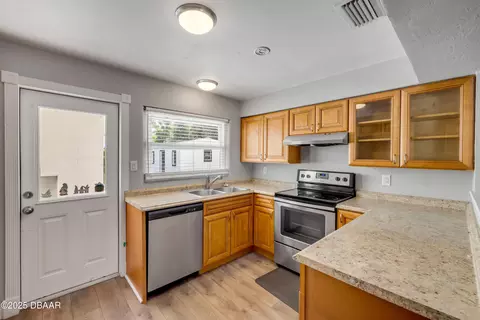 1607 India Palm Dr, Edgewater, FL 32132 photo 13