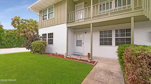 840 Center Ave, Holly Hill, FL 32117