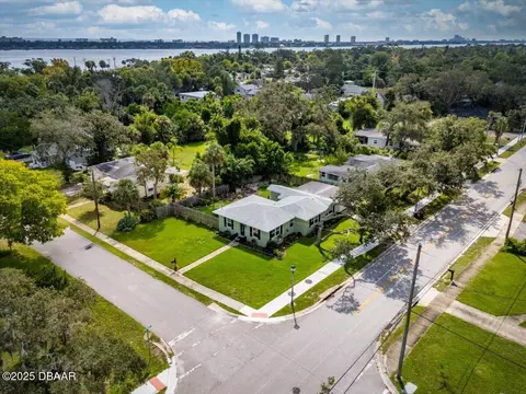 View/Area - 72 Fairview Ave, Ormond Beach, FL 32174 photo 2 of 10