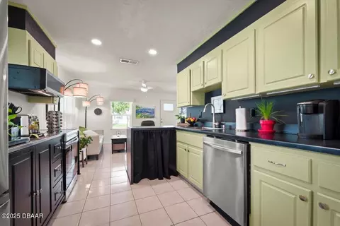 Kitchen - 72 Fairview Ave, Ormond Beach, FL 32174 photo 4 of 4
