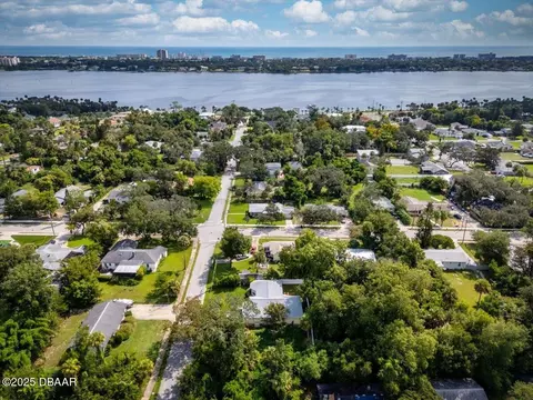 View/Area - 72 Fairview Ave, Ormond Beach, FL 32174 photo 8 of 10