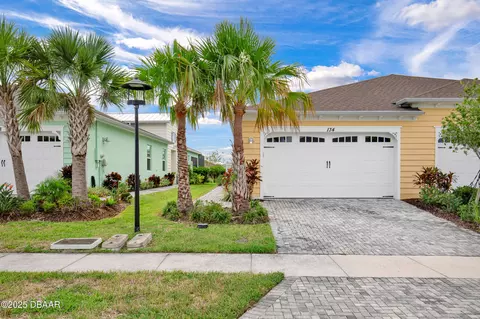 134 Salt Shaker St, Daytona Beach, FL 32124