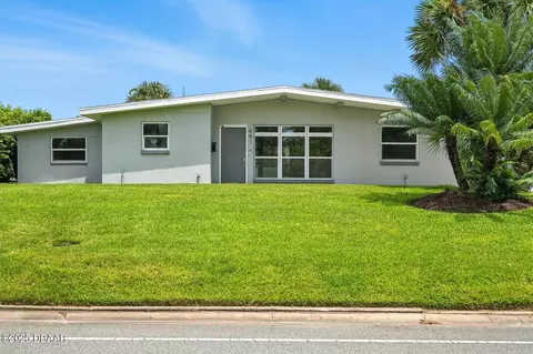 681 N Halifax Dr, Ormond Beach, FL 32176