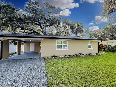 425 Lockhart St, Daytona Beach, FL 32114