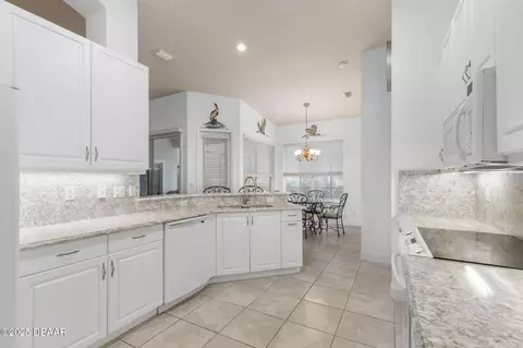 Kitchen - 1297 Harwick Ln, Ormond Beach, FL 32174 photo 2 of 5