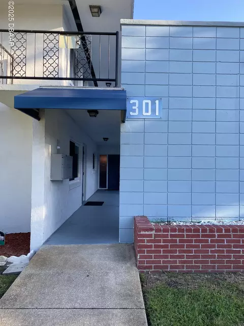 301 Ridge Blvd, South Daytona, FL 32119