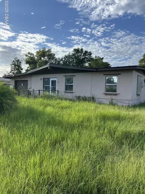 877 Horizon St, Deltona, FL 32725