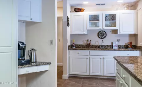 Kitchen - 7 Rocky Creek Trl, Ormond Beach, FL 32174 photo 5 of 5