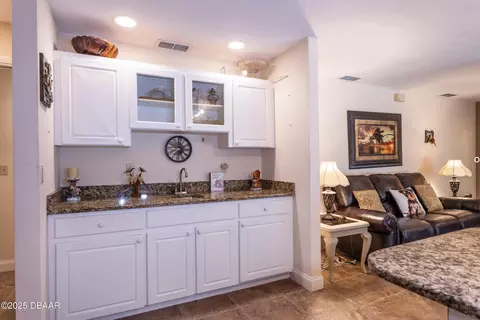 Kitchen - 7 Rocky Creek Trl, Ormond Beach, FL 32174 photo 4 of 5