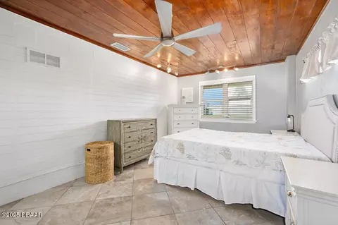Bedroom - 44 Tropical Dr, Ormond Beach, FL 32176 photo 2 of 4