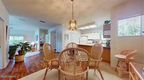 Dining - 14 Magnolia Dr S, Ormond Beach, FL 32174 photo 2 of 5