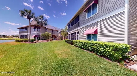 Exterior - 14 Magnolia Dr S, Ormond Beach, FL 32174 photo 4 of 7