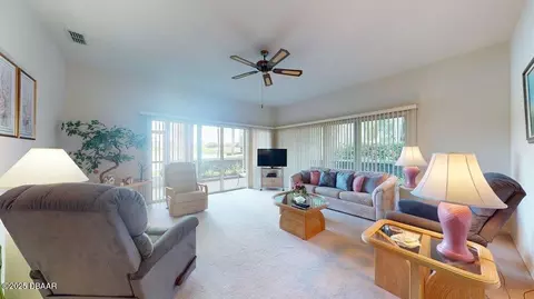 Living - 14 Magnolia Dr S, Ormond Beach, FL 32174 photo 2 of 4