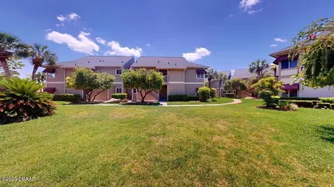 Exterior - 14 Magnolia Dr S, Ormond Beach, FL 32174 photo 3 of 7