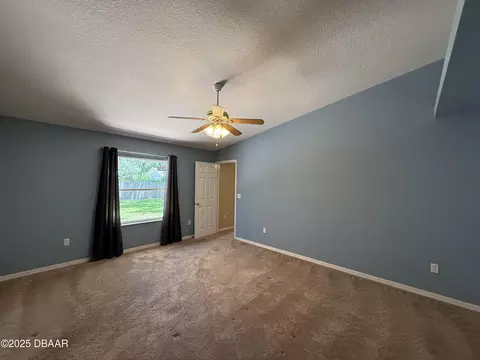 1509 Queen Palm Dr, Edgewater, FL 32132 photo 3