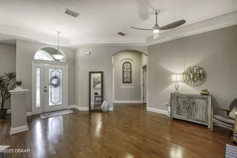 Entry Way - 34 Manderley Ln, Ormond Beach, FL 32174 photo 4 of 9