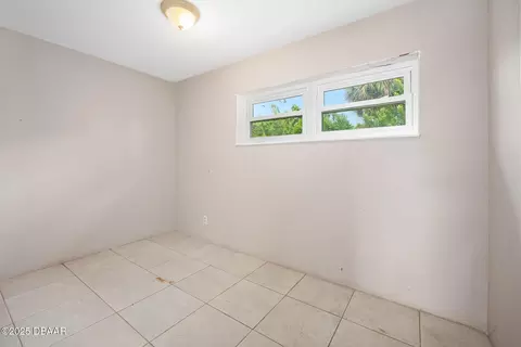 Bedroom - 39 Bosarvey Cir, Ormond Beach, FL 32176 photo 1 of 5