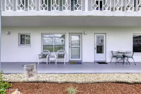 3013 N Halifax Ave, Daytona Beach, FL 32118