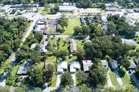 View/Area - 611 Parque Dr, Ormond Beach, FL 32174 photo 2 of 5