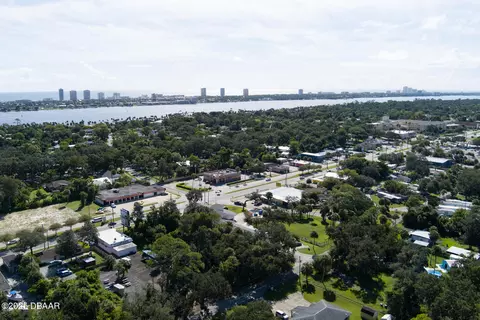 View/Area - 611 Parque Dr, Ormond Beach, FL 32174 photo 5 of 5
