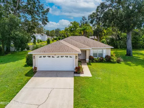 633 Clairmont Ln, South Daytona, FL 32119
