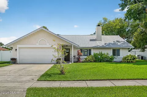 1897 Magnolia Ave, South Daytona, FL 32119