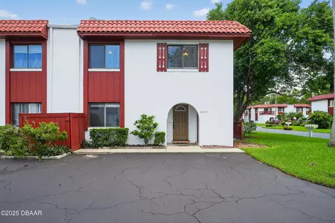 2087 Oak Meadow Cir, South Daytona, FL 32119